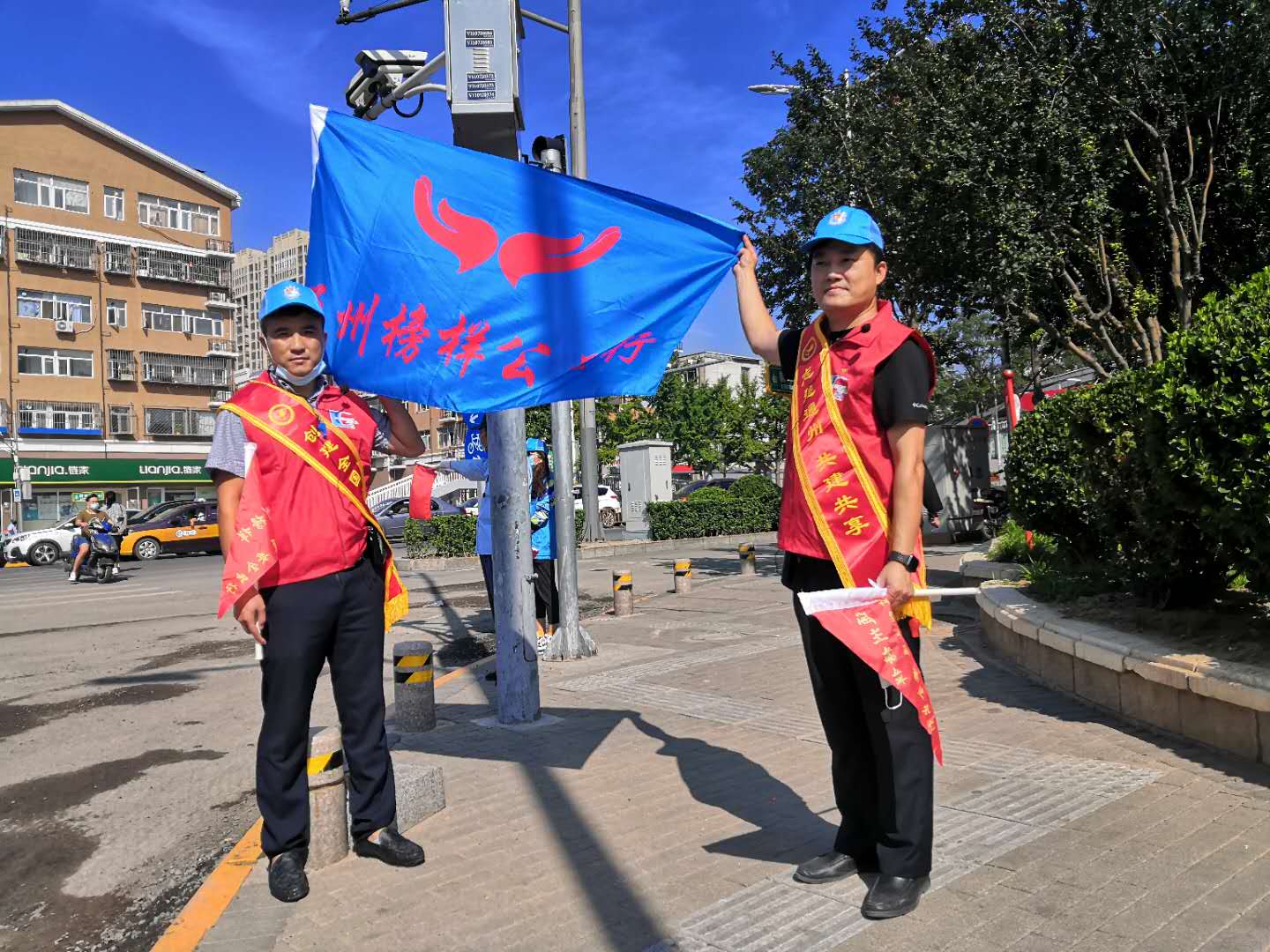 <strong>肥婆肥胖老太太操逼</strong>